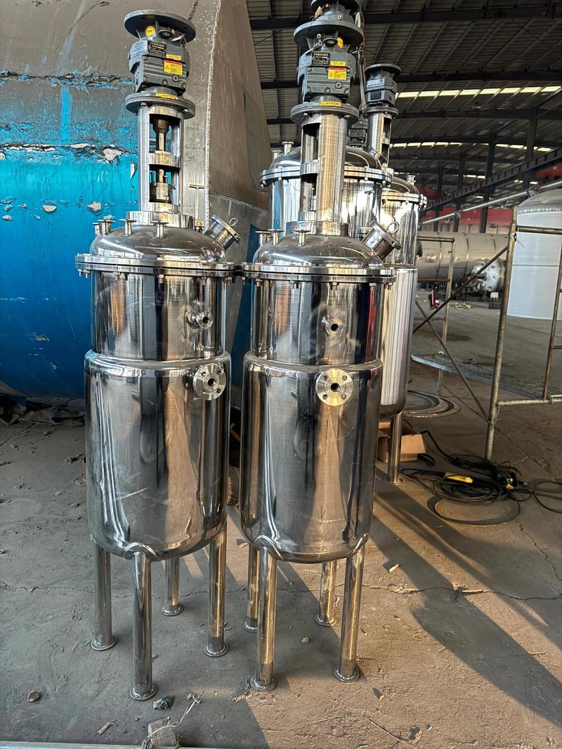 化工储罐选型与全生命周期管理：从材质适配到定制化工程的深度解析